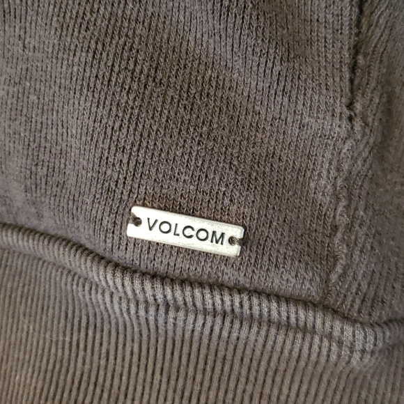 2/$15🦇 Volcom Sweater - Picture 3 of 4